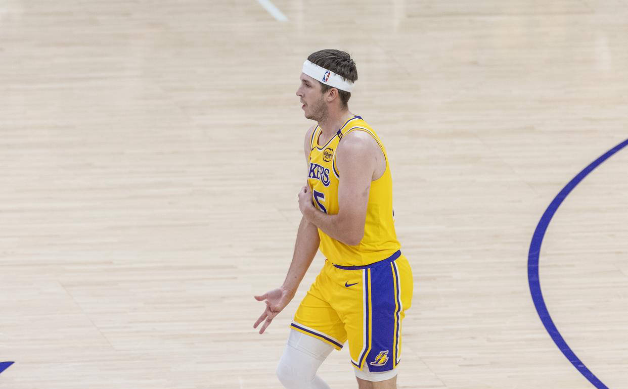 浓眉哥连续三场比赛得分超过连败，G2挑战极限！